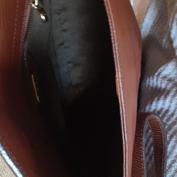 Vintage Fendi Leather Crossbody Bag - Picture 9 of 12